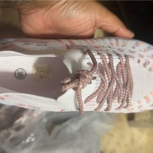 KHAKI SHEIN ATHLETIC